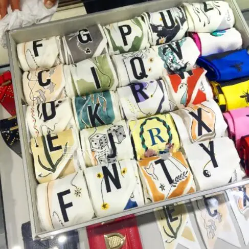 

Unique 2019 New Pattern Tarot New 26 Letters Women Silk Scarf Bag Skinny Constellation Design Print Fashion Head Brand Small Tie