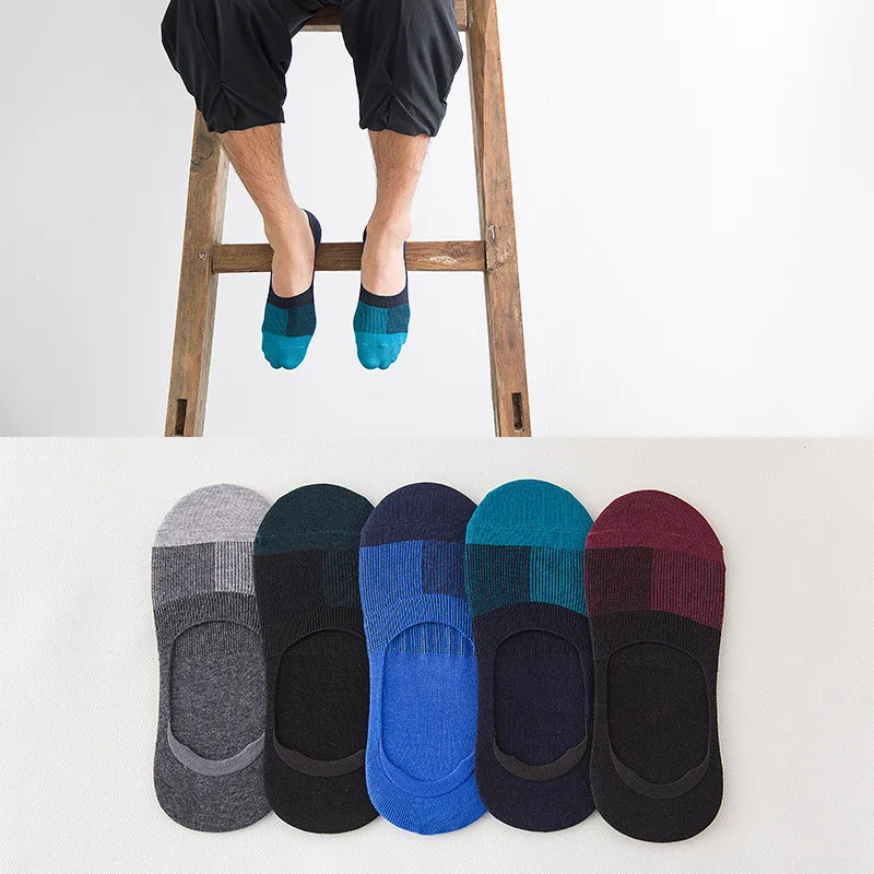 4242711376_593389290__