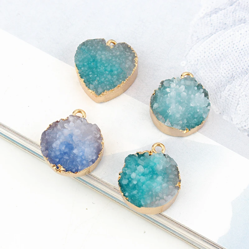 

2Pcs Gradient Blue Resin Heart Necklace Charms Pendant Jewelry Findings DIY Handmade Ear Drops Bracelet Bijou Making F270