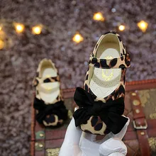 Обувь для малышей с леопардовым принтом; Новинка года; сезон весна-осень; нескользящая обувь на мягкой подошве; обувь на плоской подошве