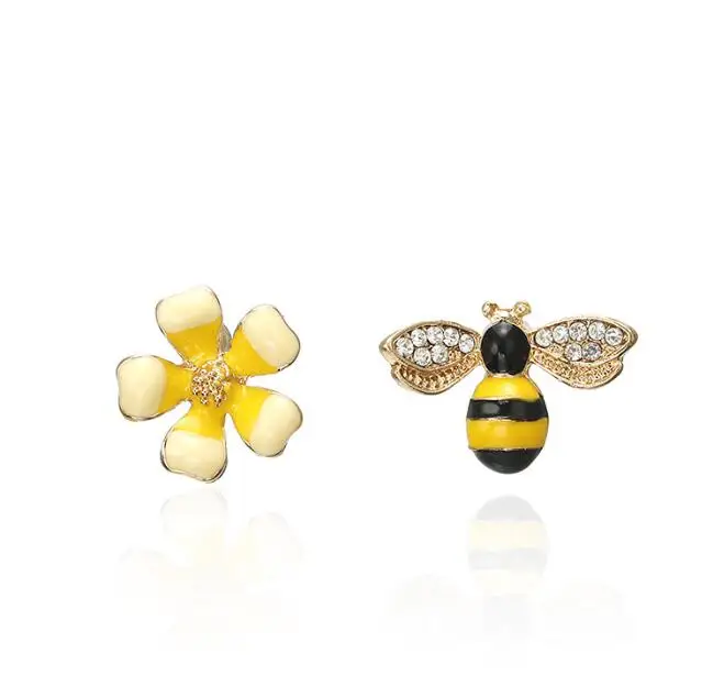 

CXW Personalized bee earrings for women with asymmetrical studs are popular for summer jewelry ST18