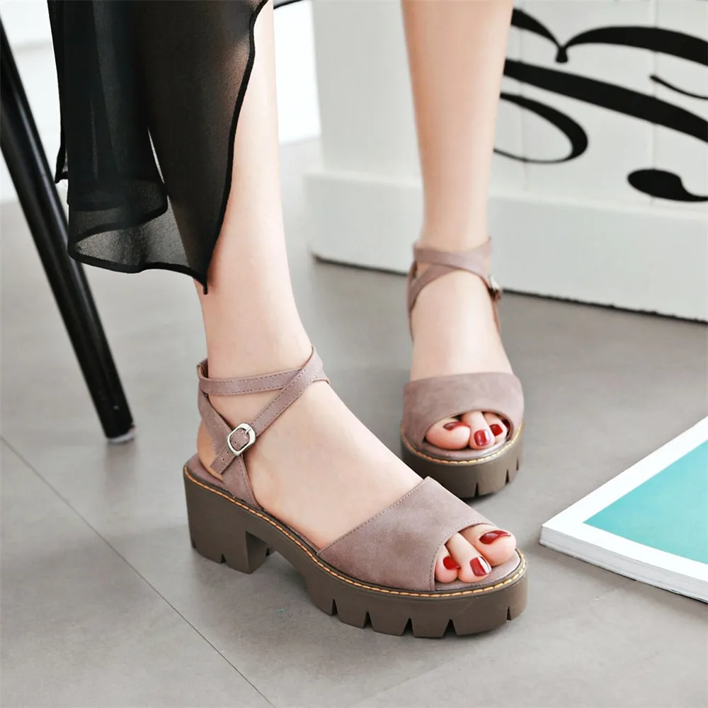 MORAZORA/ стиль для женщин; Простые сандалии обувь на платформе с пряжкой; элегантные Босоножки с открытым носком Летняя обувь удобные на квадратном каблуке Женская обувь