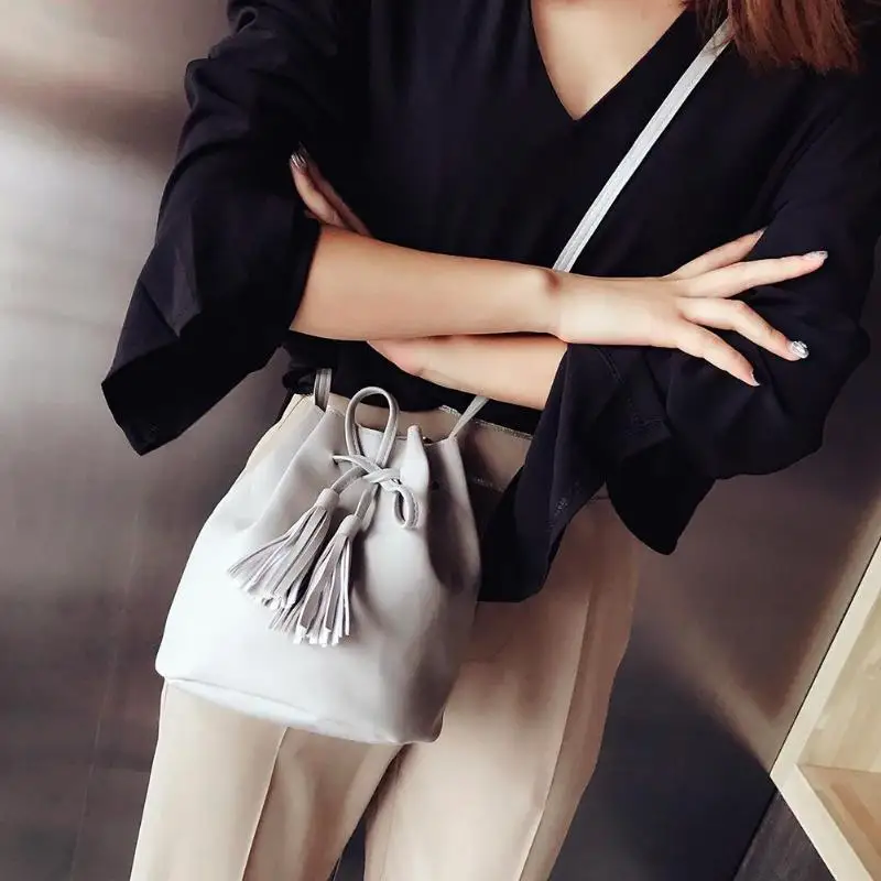 خمر أزياء صغيرة جلد النساء دلو حقيبة يد الفتيات شرابة الرباط حقيبة كتف رسول Crossbody أكياس المحافظ