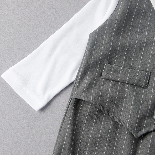 3526340978_1844225021