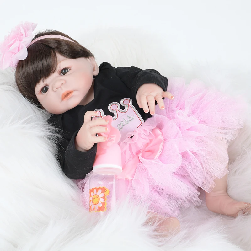 

55CM Silicone Reborn bebe reborn lifelike reborn lovely baby doll realistic reborn baby playing hot toys kids Christmas Gift