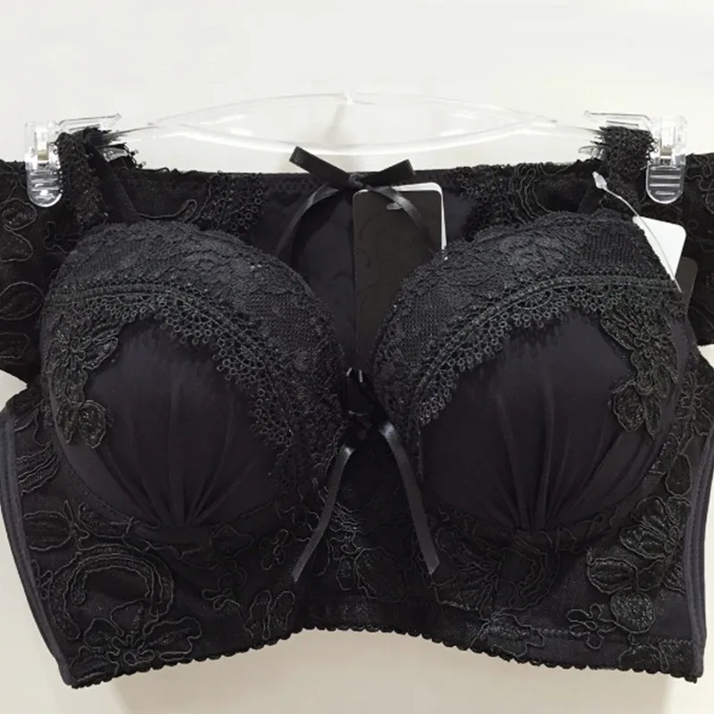 GUMPRUN Elegant Net Yarn Bra Set Embroidery Underwire Push Up Bra Panties Set Five Hook And Eye Sexy Lingerie Lace Bra Brief Set GUMPRUN Elegant Net Yarn Bra Set Embroidery Underwire Push Up Bra Panties Set Five Hook And Eye Sexy Lingerie Lace Bra Brief Set