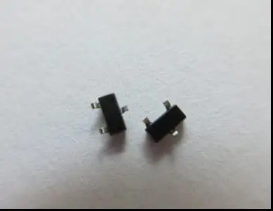 100Pcs 0.5A//25V SOT-23 SMD PNP Transistor Rectifier Switching Schottky Diode