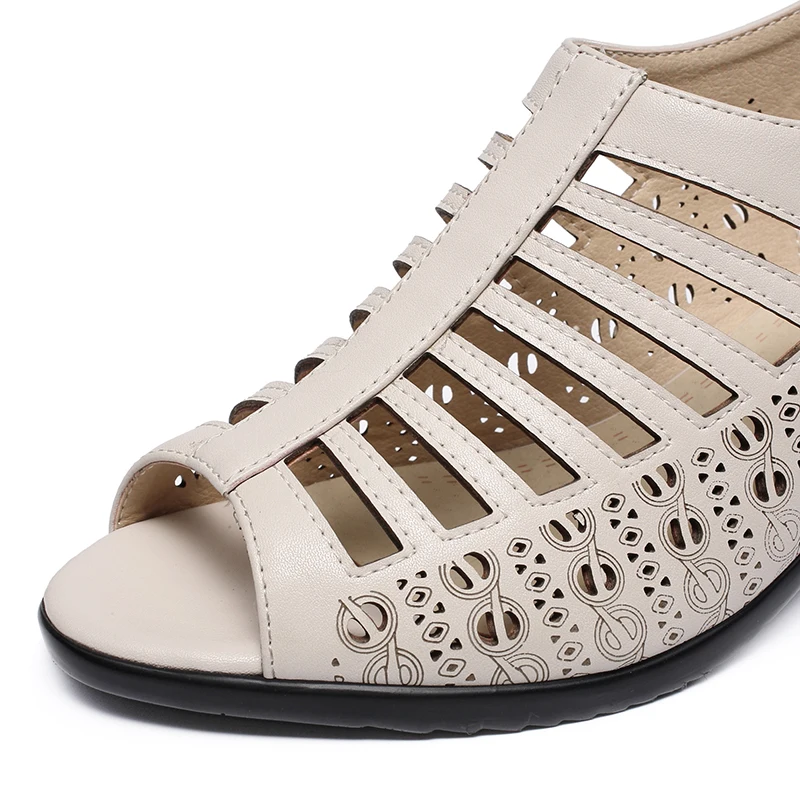 AIMEIGAO 2018 Buckle Strap Women Gladiator Sandals Peep Toe Summer Shoes Thick Heels Women Sandals Soft Leather Big Size Shoes