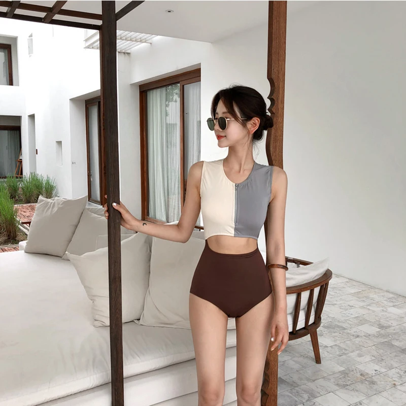 

2018 Korean Women One Pieces Swimwear Sexy Super Cute Front Zipper High Neck Shoulder Swimsuit Middle Cut Maillot de bain