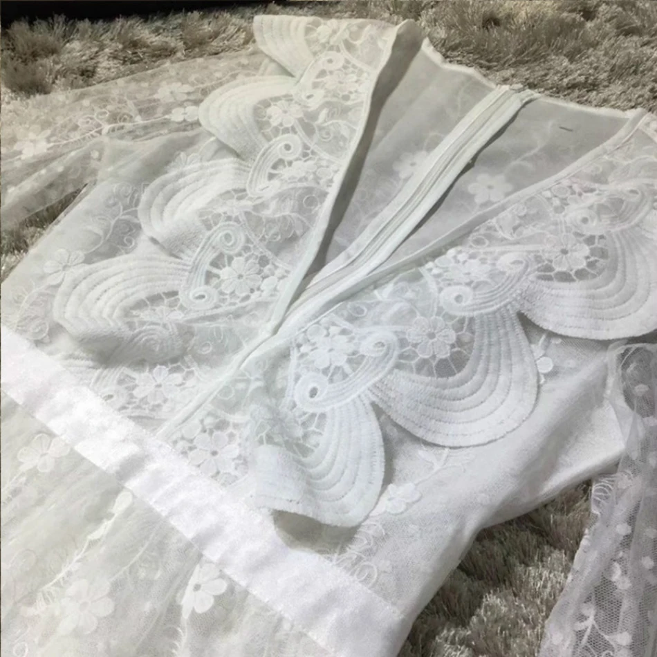 2018-Fashion-Sexy-Lace-Ruffle-V-neck-Flare-Sleeve-Elegant-Women-Mini-Dress-White (3)
