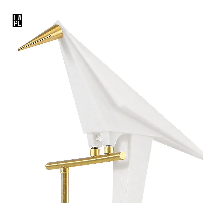 Железная бумажный журавль стоящая лампа для ресторана современная простая птица светодиодная подсветка для пола Золотая гостиная спальня комнатный Декор лампа