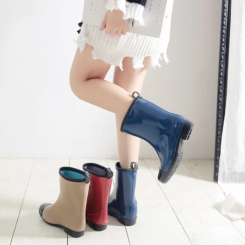 

Middle Tube Jelly Boots Brand Design Ankle Boots Rain Boots Elastic Band Shoes Woman Solid Rubber Waterproof Flats Rain Shoes