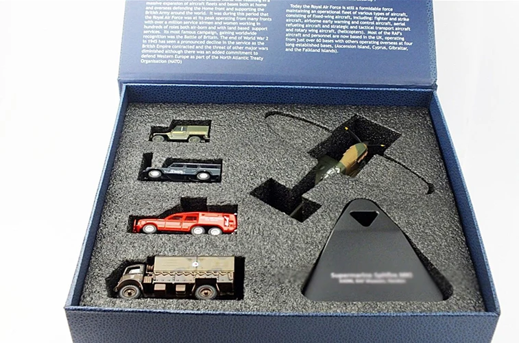 

1:721:76 OXF Alloy Model 76CET58 Royal Air Force 100th Anniversary Set Limited Gift Box Collection model