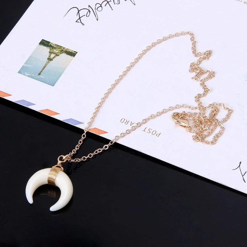 

Ivory Bone Double Horn Necklace Crescent Moon Chokers Pendant Fashionable Necklace For Women