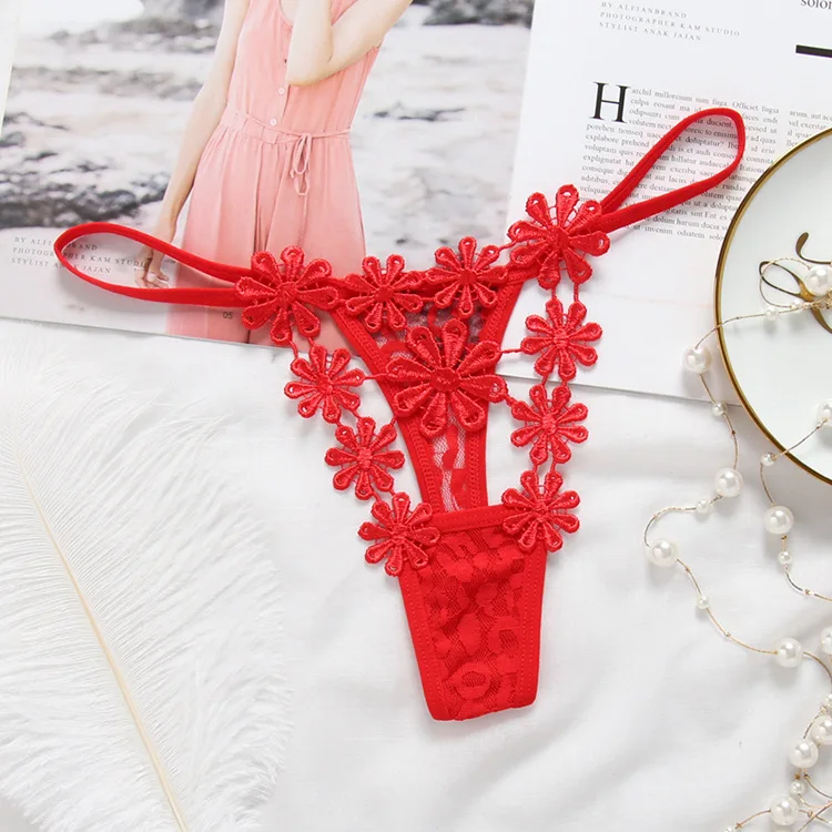 Sexy Open Girl Underwear Fantastic G-string Open Crotch Sexually Underwear Women Sex Panties Underwear With Hole - Color: Red