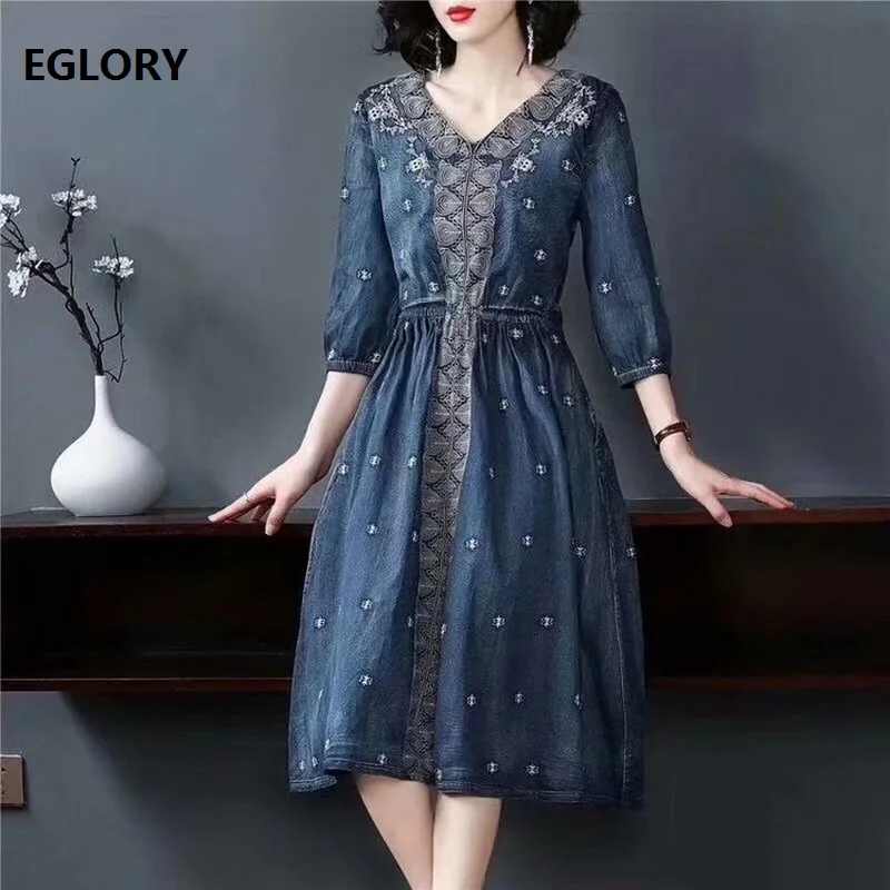 

100%Cotton Denim Dress 2018 Autumn Fashion Woman V-Neck Exquisite Embroidery 3/4 Sleeve A-Line Vintage Jean Dress Casual Vestido
