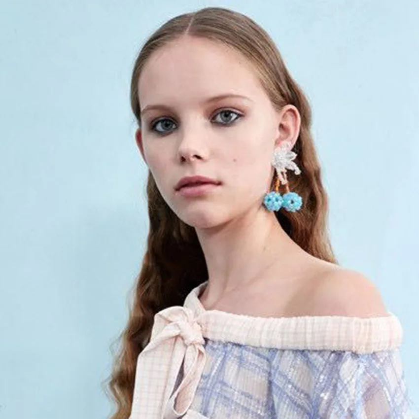 

Korean fashion handmade crystal rice beads earrings cherry tassel earrings personality wild earrings 987