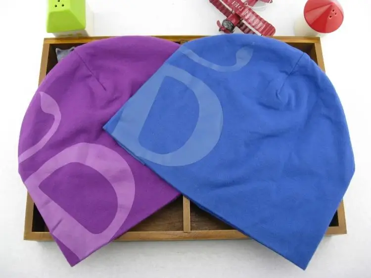 Thenewsetofheadmenandwomenhatscapspringandexportsoffset