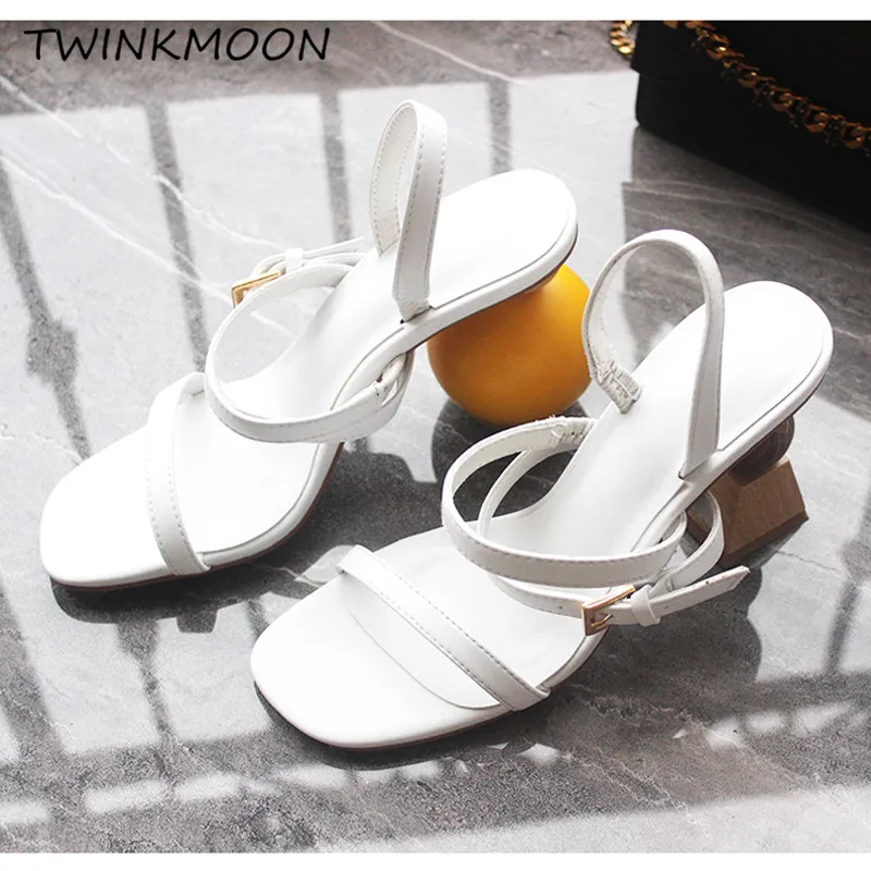Flock heel sandal02
