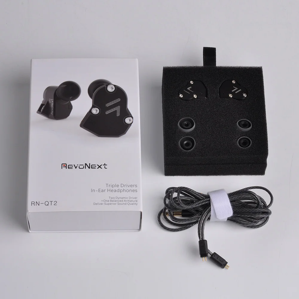 44-earphone