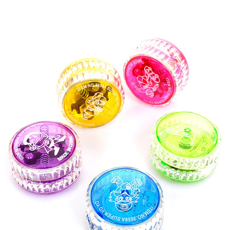 

nouvelle arrive Fahion jouets pour enfants 6 CM clignotant YOYO LED Glow Light yo - yo jouet avec 114 CM ligne longueur cou