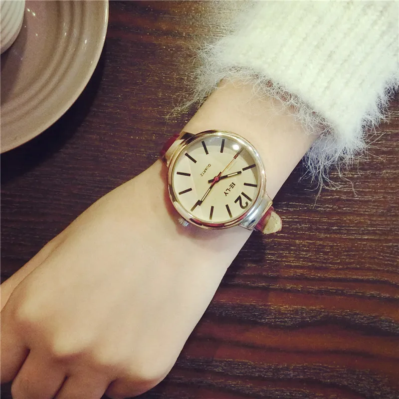 2017 Ladies Retro Wrist Watch Male Female Quartz Watch Simple Casual Fresh Watches Montre Femme Relogio