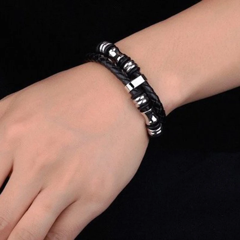 

leather bangle men/Stainless steel/Fashion/charm/bracelet bangles titanium steel magnet button double leather bracelet for men