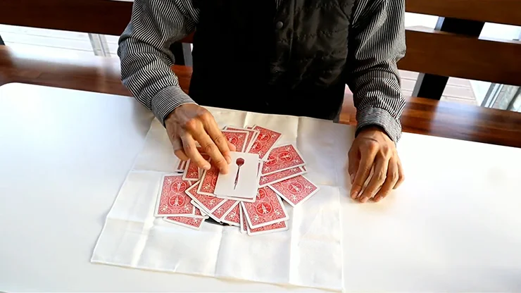 BULLSEYE (Gimmicks и онлайн инструкции) От Hugo Mentalism Tricks магические аксессуары для магов