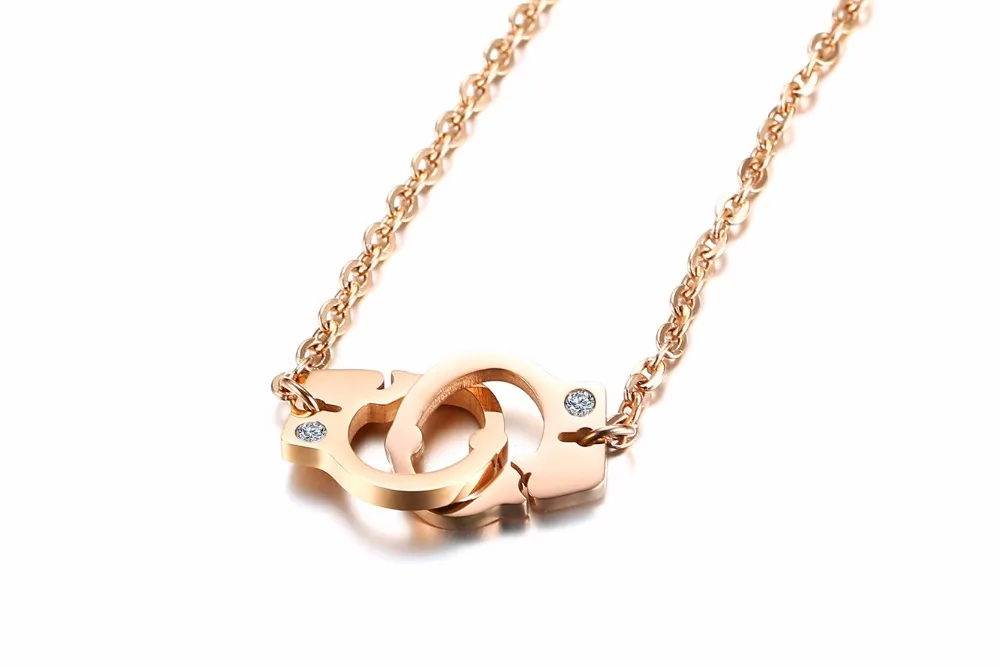 

Fashion Stainless Steel Rose Gold Color Handcuffs Pendants Necklaces For Women Jewelry Femme Shiny Rhinestones Necklaces Ladies