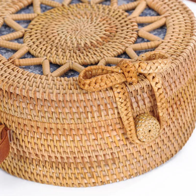 Female Vintage Bamboo Bags Women Bohemian Summer Beach Handbag Hollow Lady Circle Shoulder Bag Round Handmade Knitted Bag SS3033 (2)
