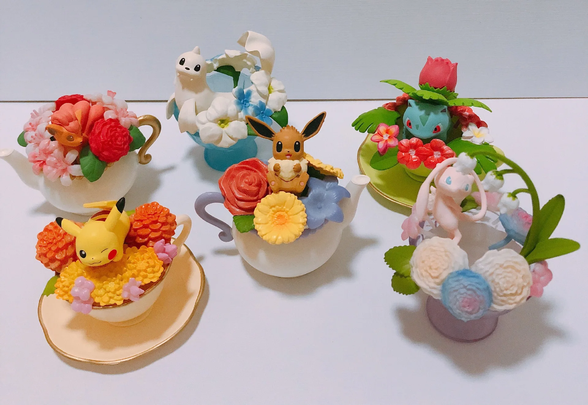 FLORAL CUP Collection pikachuedchued Bulbasaur Dewgong Eevee pokemones Action Figure Collectible Model Toy 6pcs/set