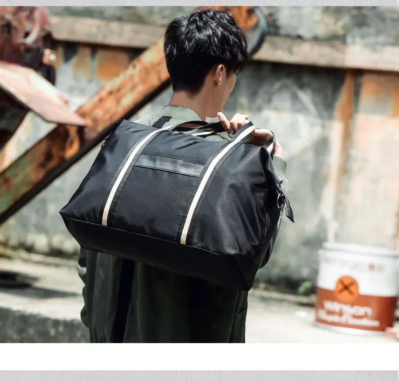 

New Fashion Elegant Men's Handbag Business Casual Simple Shoulder Bag Travel Travel High Capacity Short-distance Travel Bag