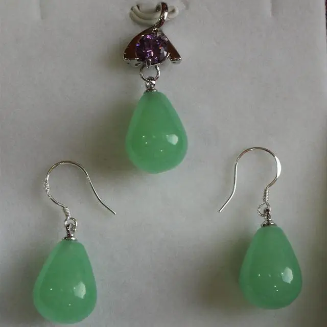 

perfect match lady's 12*16mm light green jades pendant, earring set