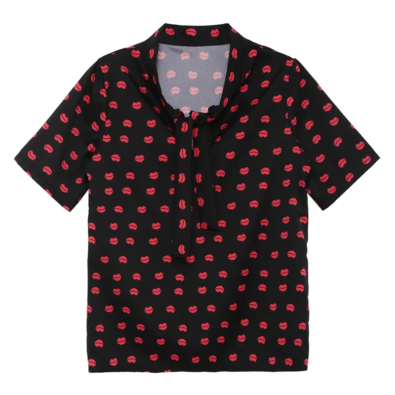 lip shirt (2)