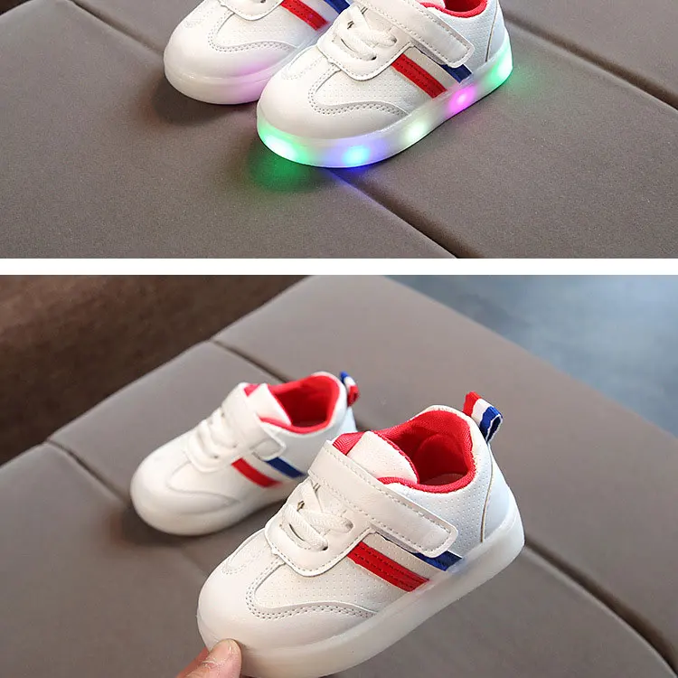 children-glowing-sneakers-1_02