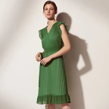 Плиссированная юбка с v-образным вырезом и оборками на рукавах для офисных леди летняя новая модная Европейская элегантная цельная юбка