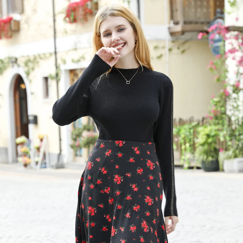 

2018 New Women's Black Warm Contrast Color Inner Sweater Pullover