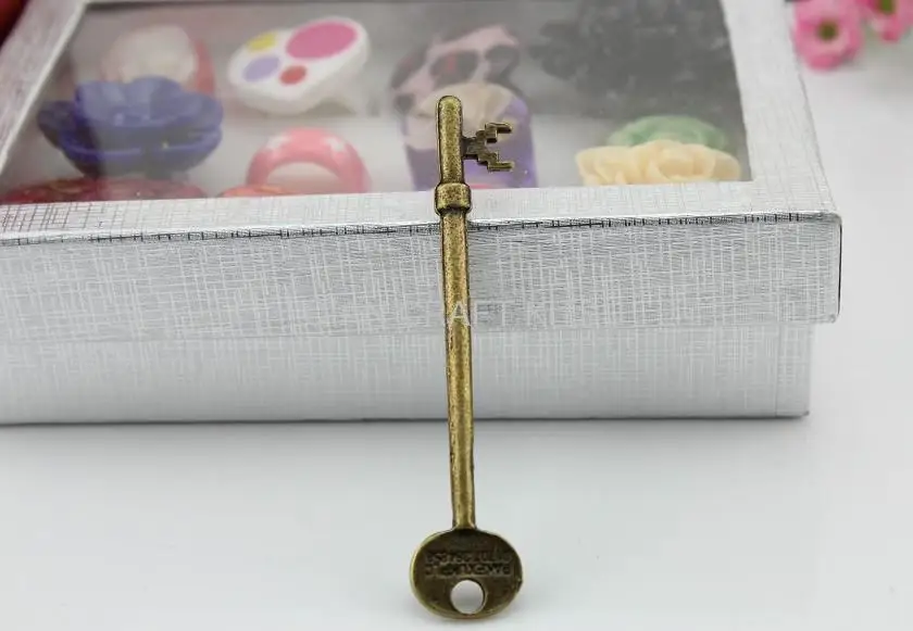 

set of 6 pcs large antiqued bronze retro key zinc alloy pendant charm drops for diy jewelry making 92X24mm AY0209