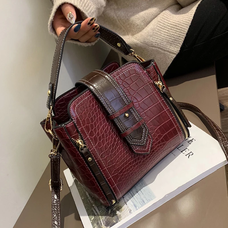 تمساح دلو حقيبة للنساء 2019 الأزياء صغيرة Crossbody أكياس السوستة الديكور بو الجلود الكتف حقيبة حقائب و المحافظ
