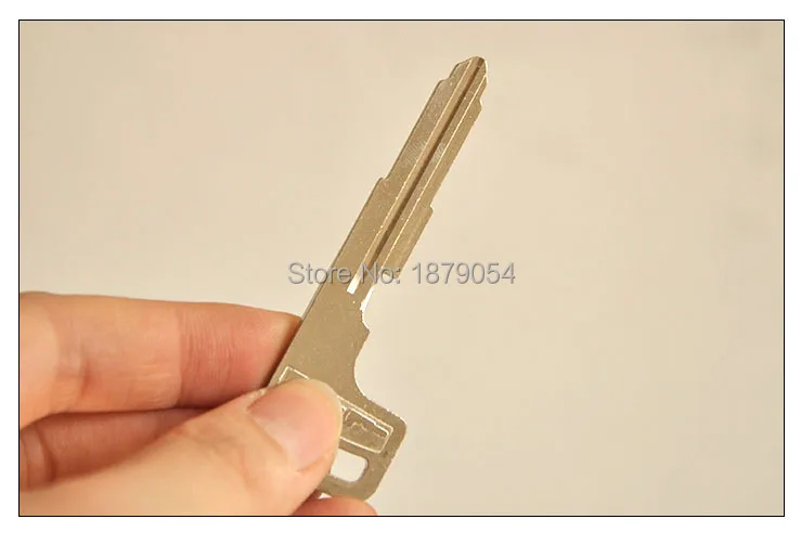 Mitsubishi Lancer-EX remote key shell 3 buttons (6).jpg