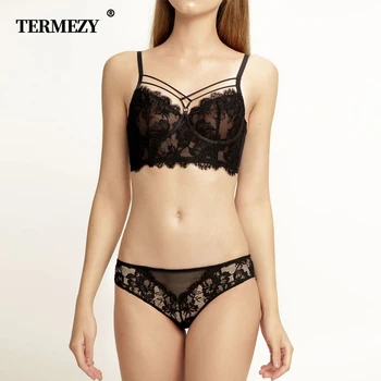 

TERMEZY 2019 New Lace Underwear Set Bandage Bra Set Sexy Lace Lingerie Sets Gather Brassiere Embroidery Underwear set