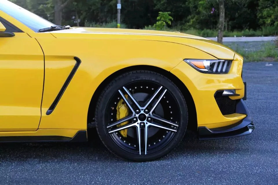 

2015 MUSTANG SHELBY GT350 STYLE FENDERS--FRP FENDERS W/ CARBON FIBER VENTS FOR FOR MUSTANG 2.3 NICE FITMENT!