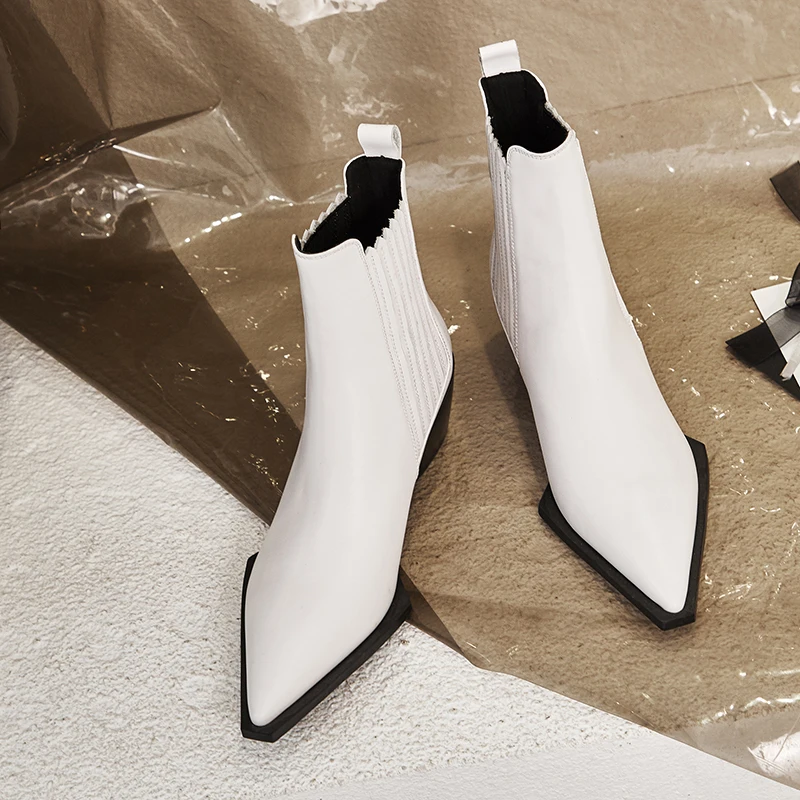 

full grain leather ankle boots pointed toe med heels limited customization European British school Chelsea boots