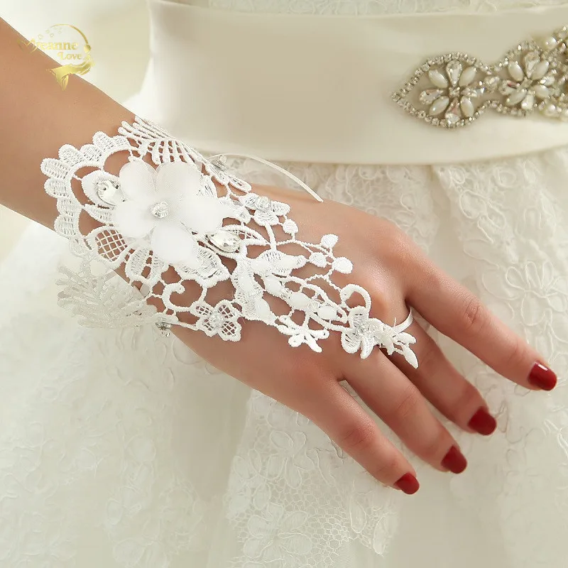 

White Lace Bridal Gloves Flowers Beaded Fingerless Wrist Little Short Womens Gloves For Weddings Party Bride Accessories Cheap
