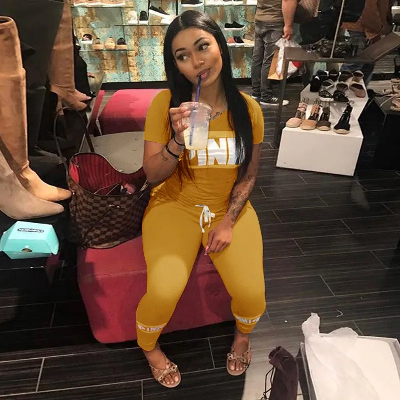 2019 الوردي إلكتروني طباعة 2 قطعة رياضية المرأتين قطعة مجموعة الشارع قمم تي شيرت و عداء ببطء مجموعة الدعاوى عارضة 2 قطعة وتتسابق