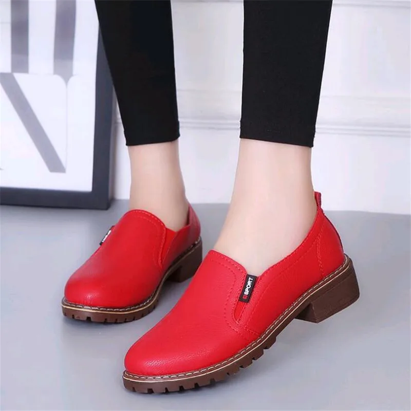 

2018 Women Flat Shoes Round Toe Lace-Up Oxford Shoes Woman Soft Leather Brogue Women Shoes