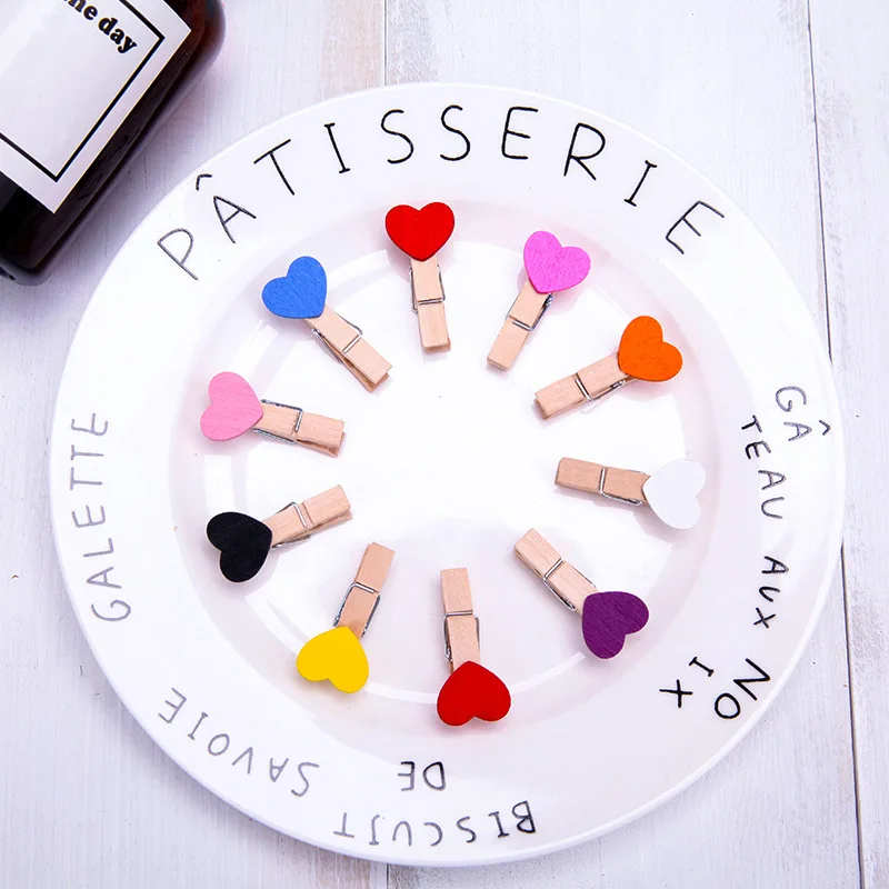 

10 Pcs/set Heart Wood Pegs Clips Wall Deco DIY Creative Frame with Mini Colored Clothespins Deco for Bedroom or Living Room