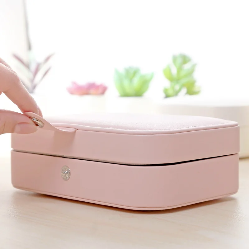 Casegrace Girl PU Leather Jewelry Box and packaging Ring Display Case Portable Jewelry Organizer Travel for Necklaces Earrings