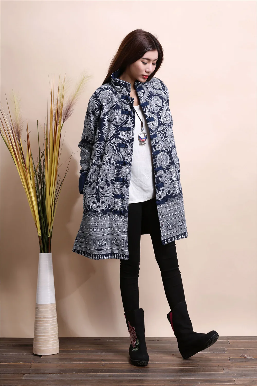 2015 Winter chinese style retro frog women windbreaker cotton linen flocking cotton padded jacket dust trench