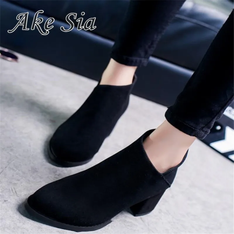 Autumn and Winter Women Boots Thick Heel Leather Female Side Zipper Shoes Vintage Fashion Ankle Boots Women Shoes Botas F256 Autumn and Winter Women Boots Thick Heel Leather Female Side Zipper Shoes Vintage Fashion Ankle Boots Women Shoes Botas F256